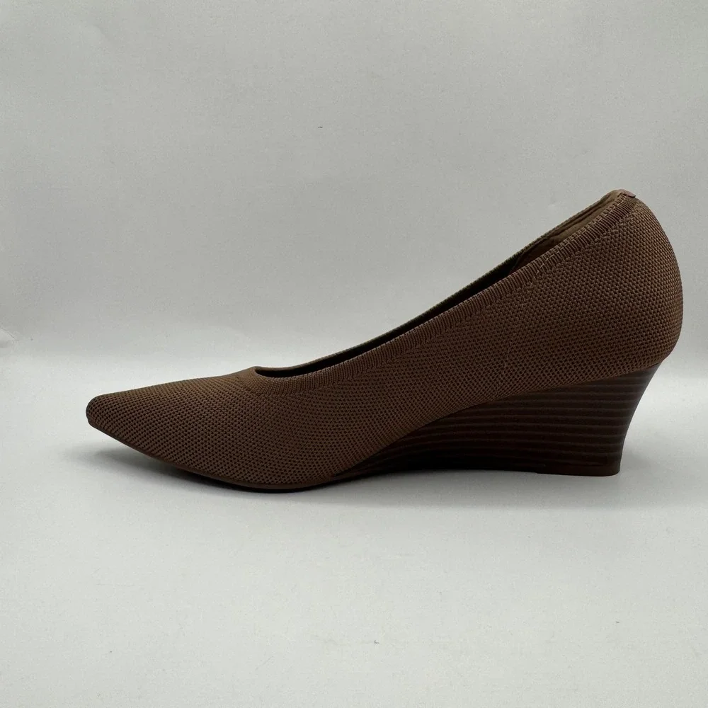 VIVAIA Pointed Toe Wedge Pumps Womens 38.5 Brown Knit Sustainable Comfort Shoes
